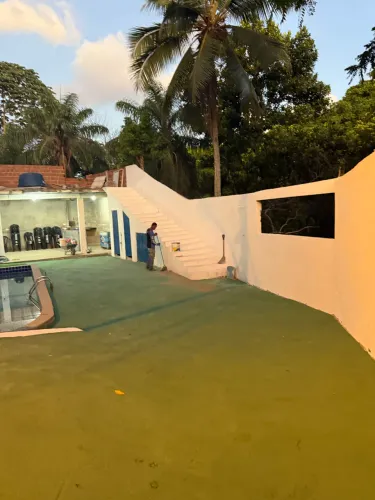 Terreno com piscina troc em carro