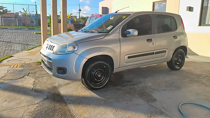 Fiat Uno Vivace/rua 1.0 EVO Fire Flex 8V 5P 2012