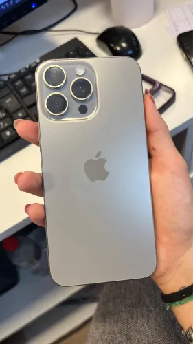 iPhone 15 Pro Max - 256GB - ZERO