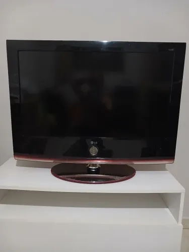 Tv 32 Polegadas Elg não e smart!