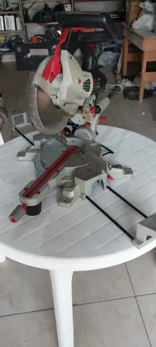 Serra esquadrejadeira telescópica da SKILL