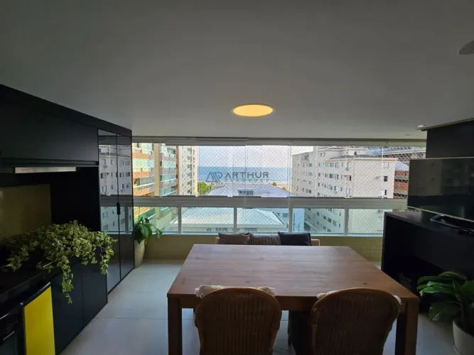 Apartamento à Venda Mobiliado no Canto do Forte, 3 suítes e vista mar definitiva