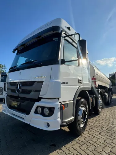 MB Atego 3030 8x2 2021 TANQUE 20 MIL LITROS