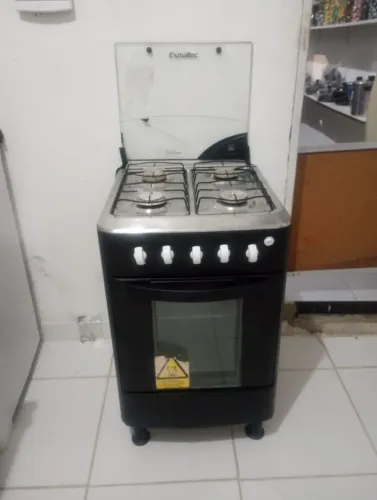 Fogões 4 bocas usados mais funcionando perfeitamente 