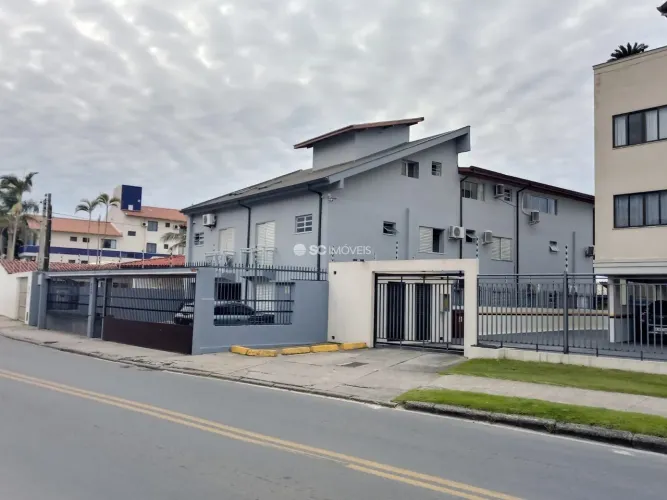 Prédio com 10 apartamentos na Rua das Gaivotas