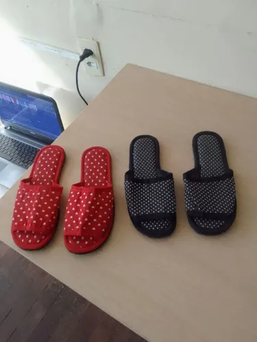 Chinelo de pano confortável , solado antiderrapante