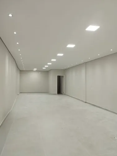 LOCAÇÃO DE UM PONTO COMERCIAL NA ZONA SUL