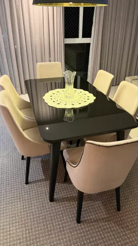 Mesa madeira maciça com 6 cadeiras