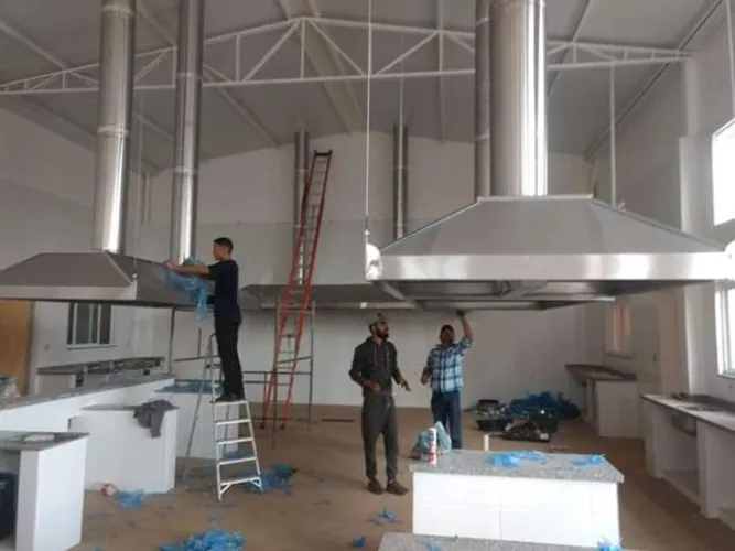 Coifa industrial em aço inox, com tubulação e exaustor, sob-medida, direto da fábrica