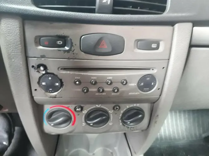 Rádio original renault symbol 2011