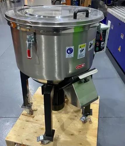 Misturador vertical de inox com capacidade de 100kg