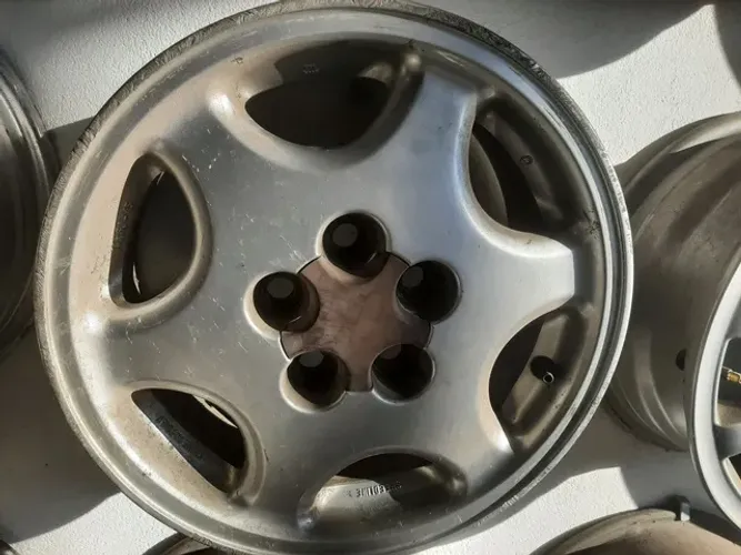 Roda aro 14 Toyota corona prata 5x100 jogo usado originais