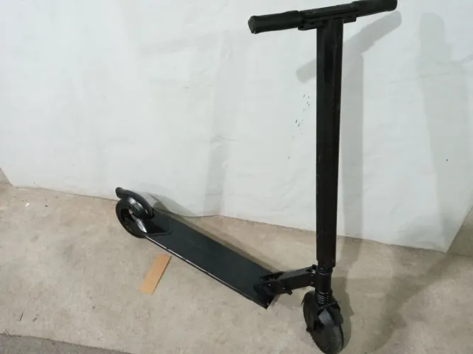 Patinete adulto ou criança ( entrego na estaçao)
