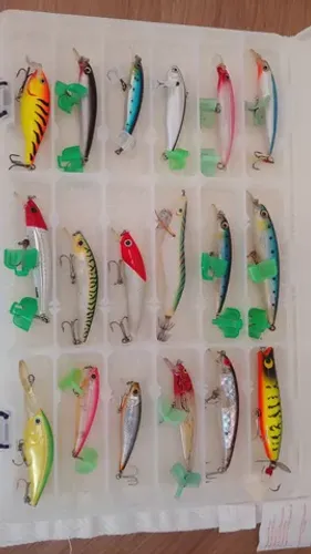 ISCAS: YO-ZURI, BOMBER, RAPALA X-RAP, KELMER, CULTIVA, MARINE SORTS