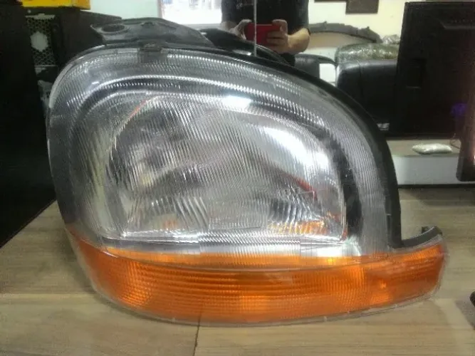Farol Direito Renault Kangoo Express 1998 a 2003  *5