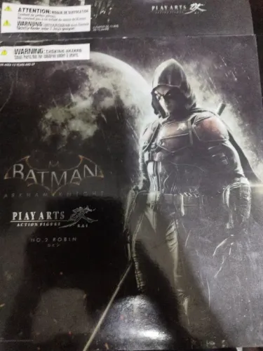 Play Arts Kai - Robin - Batman Arkham Knight