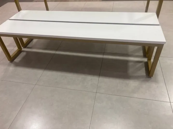 Vendo cada Banco para comércio com design moderno