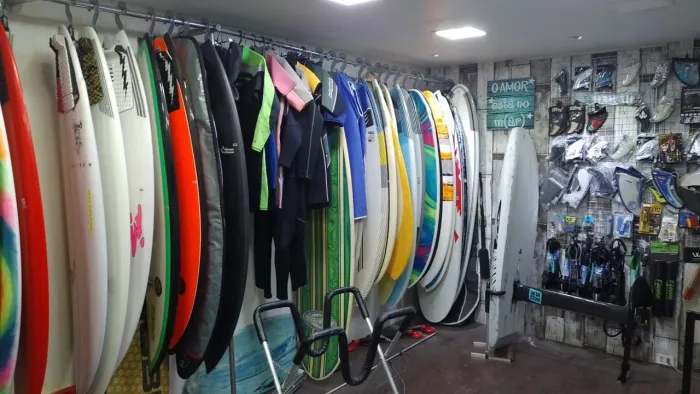 VENDO LOJA COM FABRICA DE PRANCHAS SURF E STAND UP COM TUDO DENTRO E CURSO SHAPER COMPLETO