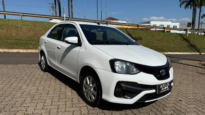 Toyota Etios X Plus Sedan 1.5 Flex 16V 4P Aut. 2019