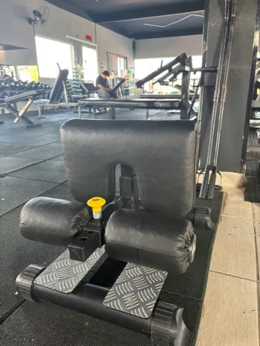 Banco Sissy para agachamento