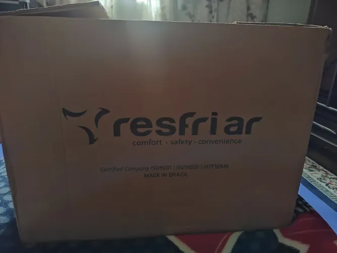 Geladeira resfriar 31 litros quadrivolt na caixa