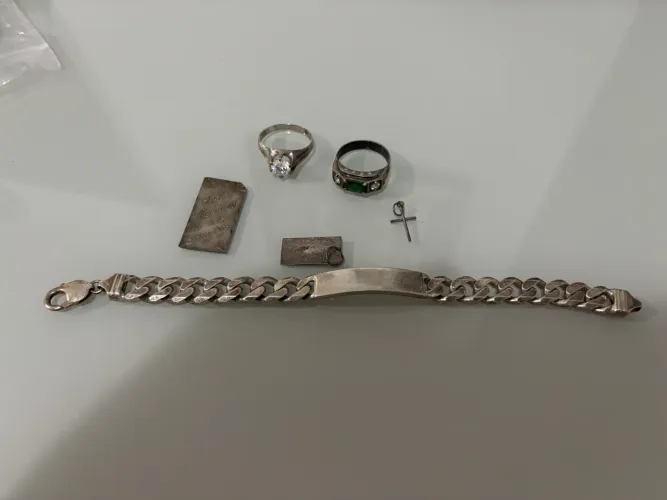 Joias em aço inox e prata
