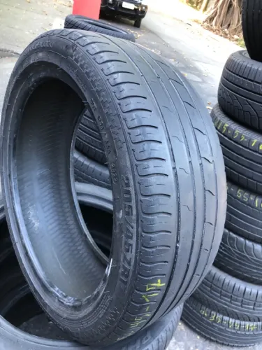 Pneus 235/45/17 por 200$ cada seminovos instalados sailun