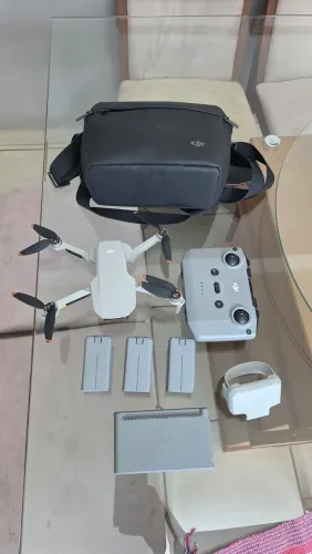 Drone DJI Mini 2 - Combo Fly More