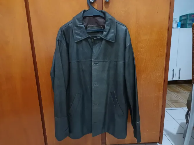 Jaqueta de Couro Clássica - Elegância e Conforto