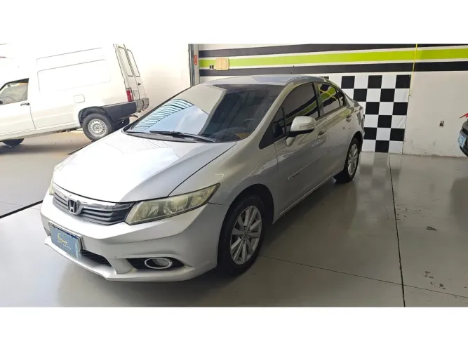 Honda Civic Sedan LXR 2.0 Flexone 16V Aut. 4P 2014