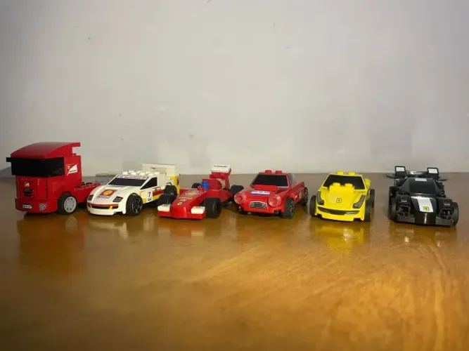 Coleção LEGO + Shell V-Power - 6 Carros com Motor Pull-Back - Edição Limitada Ferrari
