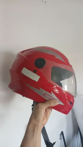 Capacete de Moto Vermelho