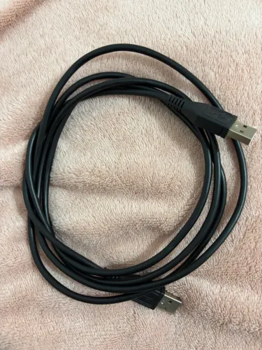Cabo USB para transferência de dados