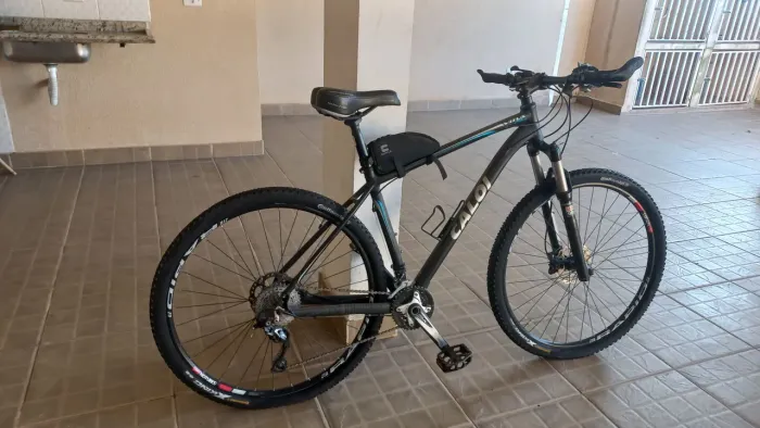 Caloi vitus aro 26 slx rock shox