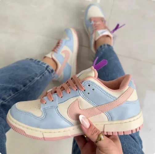 Nike Dunk Low Azul Bebê e Rosa