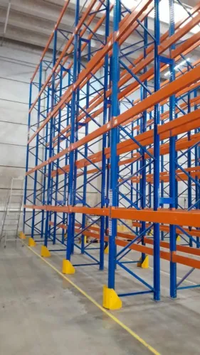 Porta Palete - Montantes com 8,80m e longarinas com 2,30m - 4.000 posições paletes.  Lotes