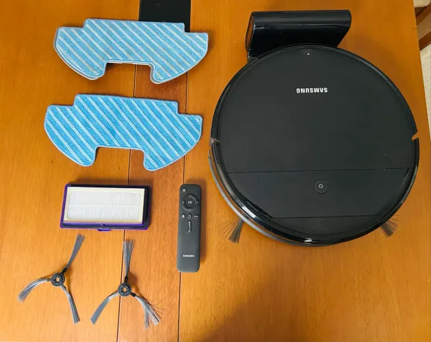 Robô Aspirador 2 em 1 Samsung Preto VR5000RM Aspira e Passa Pano com Wi-Fi