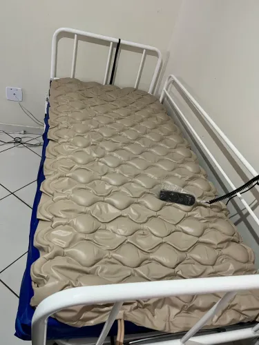 Cama hospitalar elétrica- Pilati