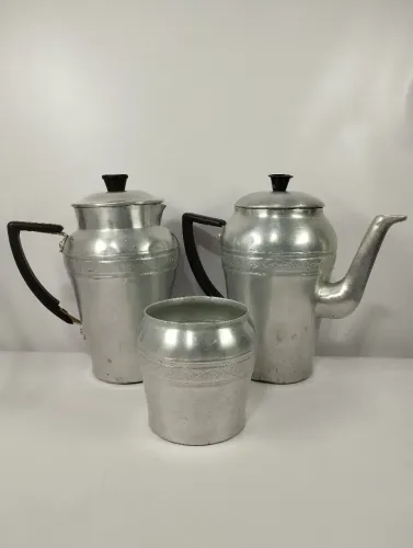Conjunto de Chá e Café Antigo em Alumínio Econômico São Leopoldo 