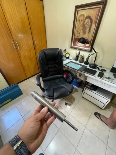Serviço de manutenção / conserto de cadeira de escritório 