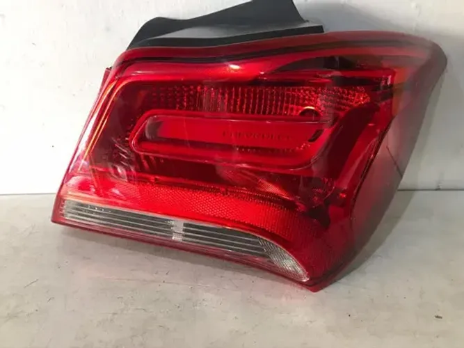 Lanterna Chevrolet Onix 2015 2016 L20091066