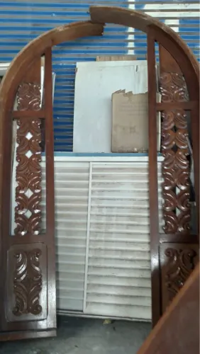 Portal de madeira maciça - Maravilhoso