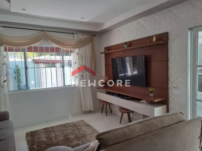 Casa em Rua Benedito Camargo - Vila Nova Medeiros - Jundiaí/SP