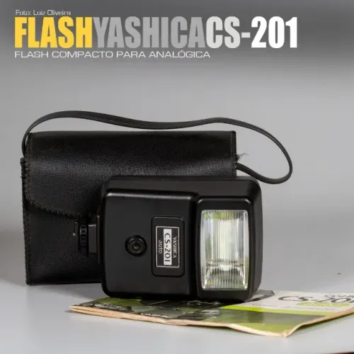 Flash Yashica CS-201