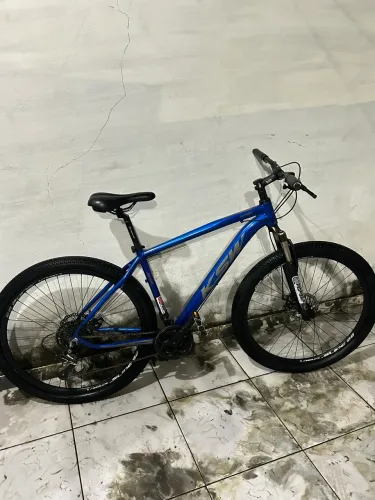 Vendo bicicletas em ótimo estado de conservação