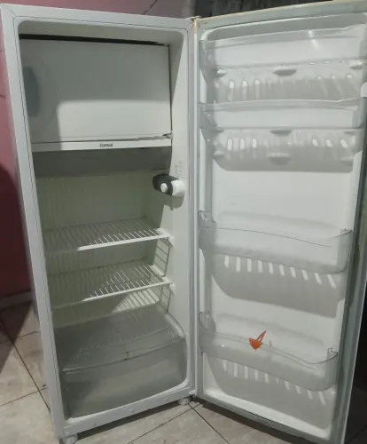 Geladeira consul degelo seco