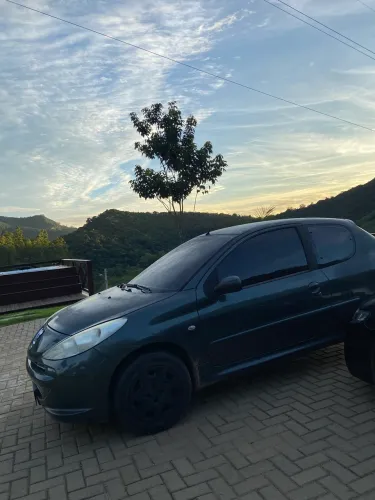 Peugeot 207 XR 1.4 Flex 8V 3P 2013
