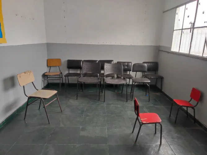 Cadeiras secretária estofadas 