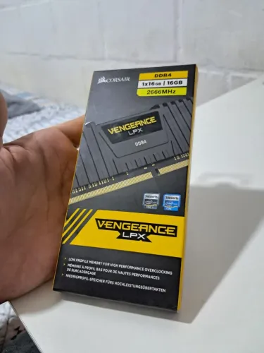 Memória 16gb corsair lpx
