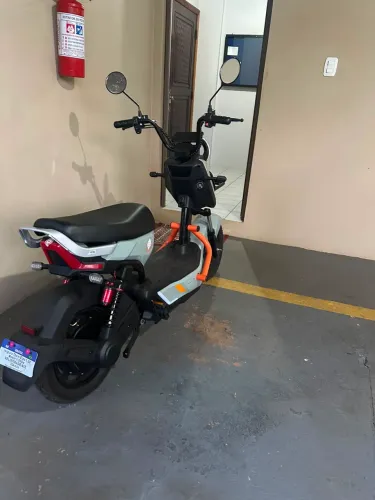 Scooter elétrica